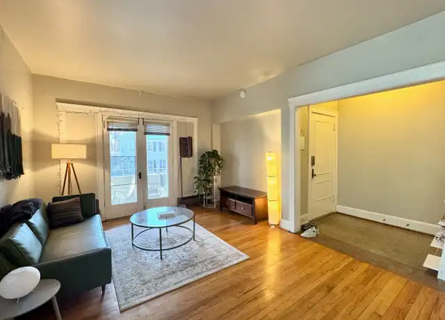 Property at 128 W Nixon St Unit 3, Cincinnati, OH, 45220, 2 beds, 1 bath, [object Object]