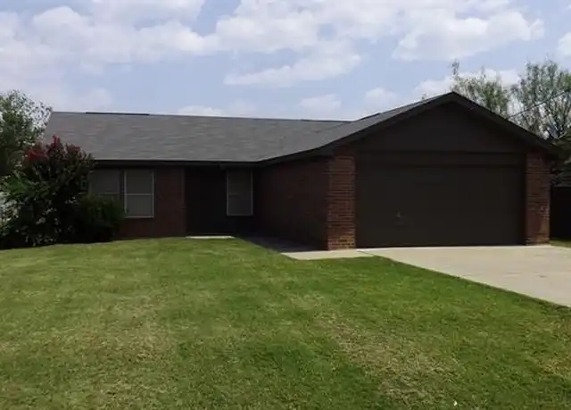 Property at 809 Shady Grove Dr, Granbury, TX, 76049, 3 beds, 2 baths, [object Object]