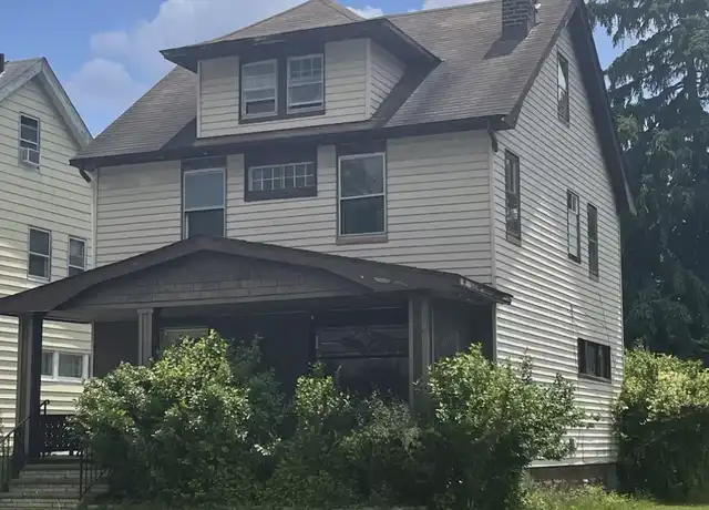 Property at 12700 Christine Ave, Garfield Heights, OH, 44105, 4 beds, 1 bath, [object Object]