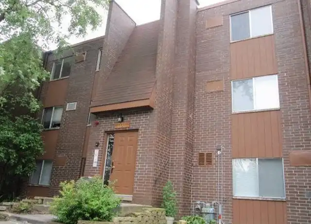 Property at 701 Court of Spruce, Vernon Hills, IL, 60061, 1 bed, 1 bath, [object Object]
