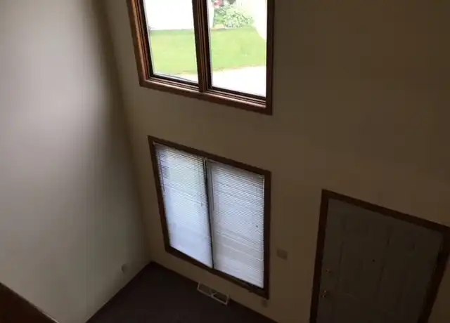 Property at 1024 Meadow St, Watertown, WI, 53094, 1 bed, 1.5 baths, [object Object]
