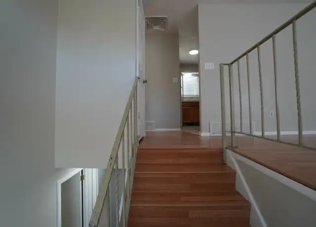 Property at 267 E 800 S, Layton, UT, 84041, 3 beds, 2 baths, [object Object]