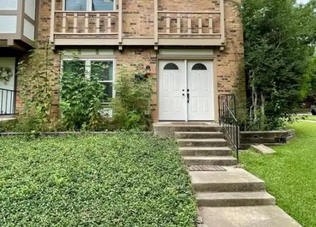 Property at 216 Westview Ter, Arlington, TX, 76013, 3 beds, 3 baths, [object Object]
