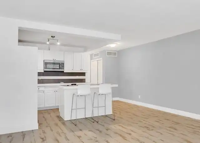 Property at 2455 NE 51st St Unit E203, Fort Lauderdale, FL, 33308, 1 bed, 1 bath, [object Object]