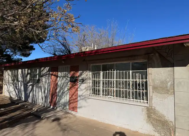 Property at 1011 S Union Ave, Roswell, NM, 88203, 3 beds, 2 baths, [object Object]
