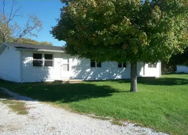 Property at 102 8th St Apt B, New Market, IN, 47965, 2 beds, 1 bath, [object Object]