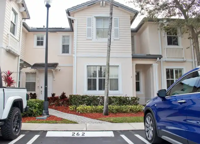 Property at 153 SE 28th Ave, Homestead, FL, 33033, 3 beds, 2.5 baths, [object Object]