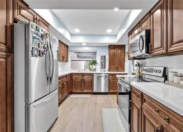 Property at 607 Village Lake Dr, Weston, FL, 33326, 3 beds, 2 baths, [object Object]