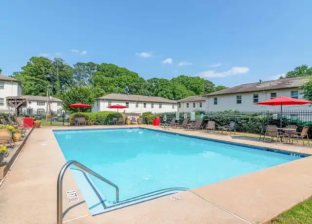 Property at Avondale Station Apartments - 703 Twin Oaks Dr, Decatur, GA, 30030, 1-2 bed, 1 bath, [object Object]
