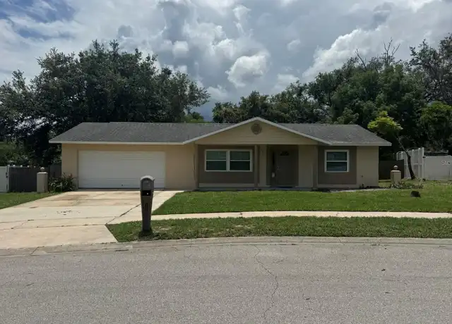 Property at 105 Shomate Dr, Longwood, FL, 32750, 4 beds, 2 baths, [object Object]
