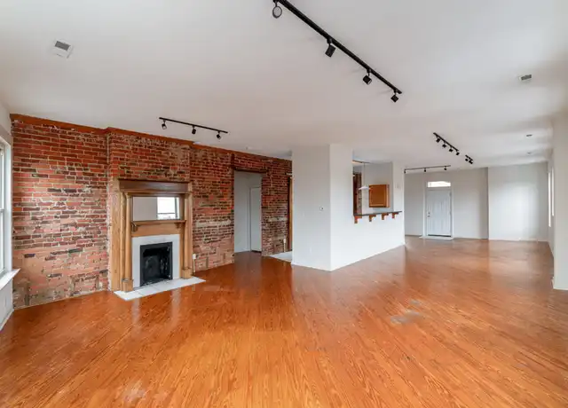 Property at 83 Parsons Ave Apt C, Columbus, OH, 43215, 2 beds, 2 baths, [object Object]