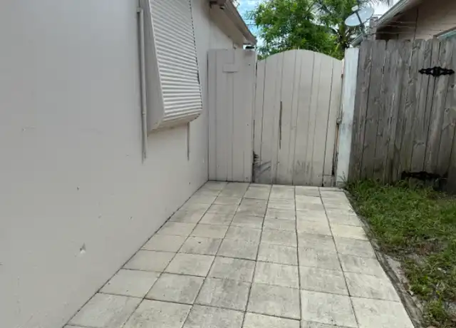 Property at 251 NE 41st St Unit B, Oakland Park, FL, 33334, 0 beds, 1 bath, [object Object]