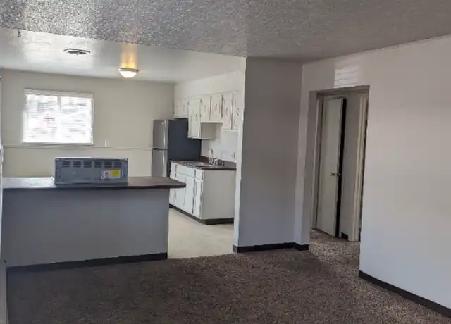 Property at 736 Elmhurst Pl Unit 4, Pueblo, CO, 81004, 2 beds, 1 bath, [object Object]