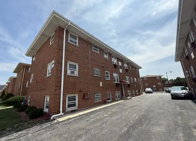 Property at 9463 Maple Dr Unit 1A, Rosemont, IL, 60018, 1 bed, 1 bath, [object Object]