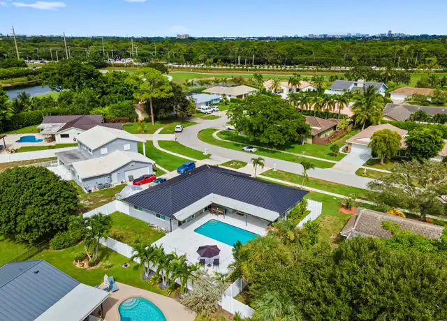 Property at 22111 Serenata Cir E, Boca Raton, FL, 33433, 4 beds, 3 baths, [object Object]