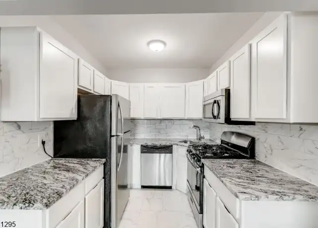 Property at 316-1301-3 Jefferson St, Newark, NJ, 07105, 2 beds, 1 bath, [object Object]