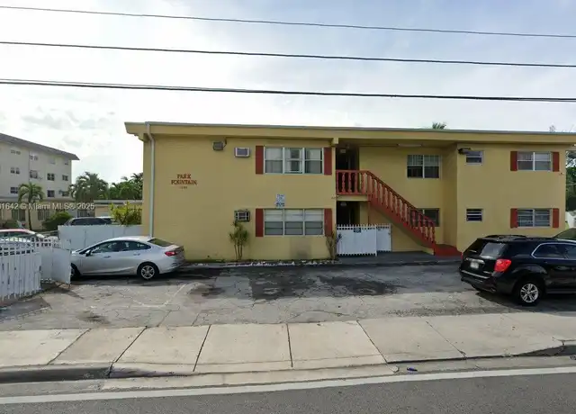 Property at 12195 W Dixie Hwy #21, North Miami, FL, 33161, 1 bed, 1 bath, [object Object]