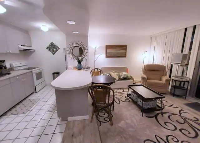 Property at 1687 Pensacola St, Honolulu, HI, 96822, 1 bed, 1 bath, [object Object]