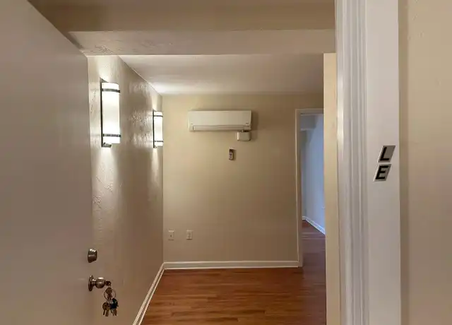 Property at 5424 Fifth Ave Unit Fifth L-E, Pittsburgh, PA, 15232, 1 bed, 1 bath, [object Object]