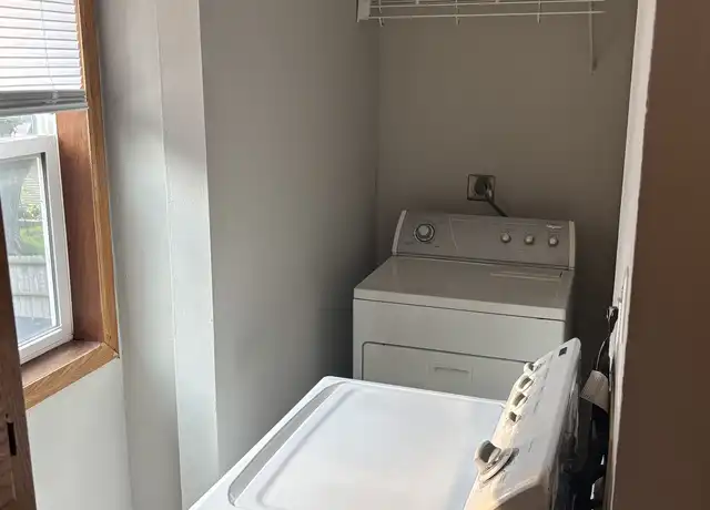 Property at 4131 55th St Unit A, Des Moines, IA, 50310, 2 beds, 1 bath, [object Object]