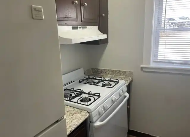 Property at 33 Richardson St Unit 1, Central Falls, RI, 02863, 1 bed, 1 bath, [object Object]