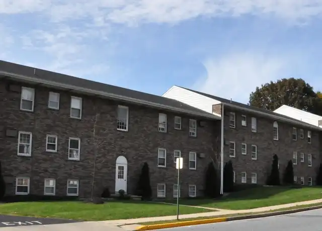 Property at 23 Orchard Hills Dr Unit F, Boyertown, PA, 19512, 2 beds, 1 bath, [object Object]