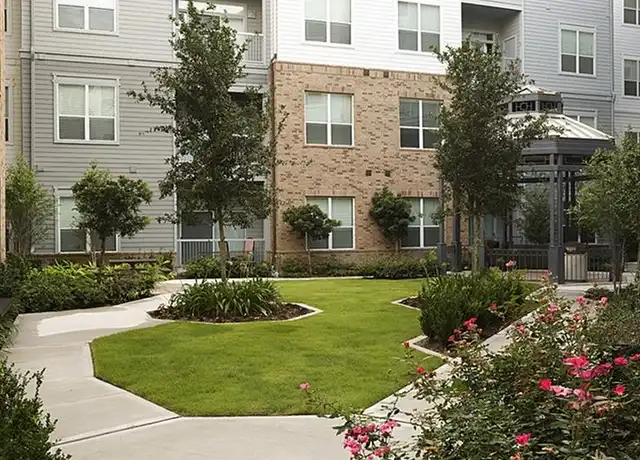 Property at 2952 Old Spanish Trl, Houston, TX, 77021, 3 beds, 2 baths, [object Object]