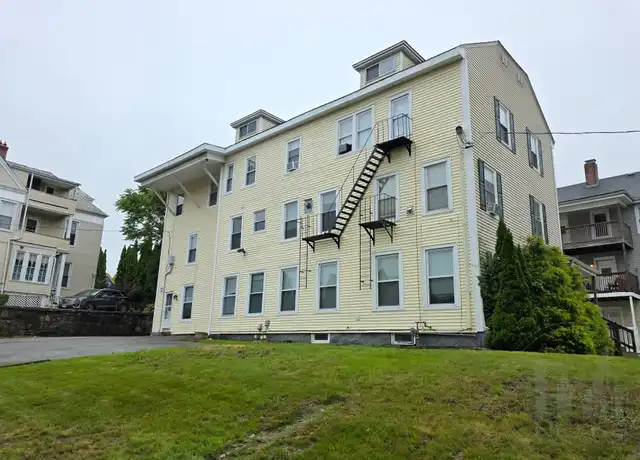 Property at 68 Park Ave, Woonsocket, RI, 02895, 2 beds, 1 bath, [object Object]