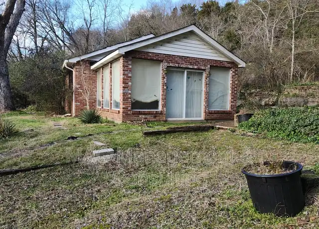Property at 1444 Main St N Unit B, Carthage, TN, 37030, 1 bed, 1 bath, [object Object]