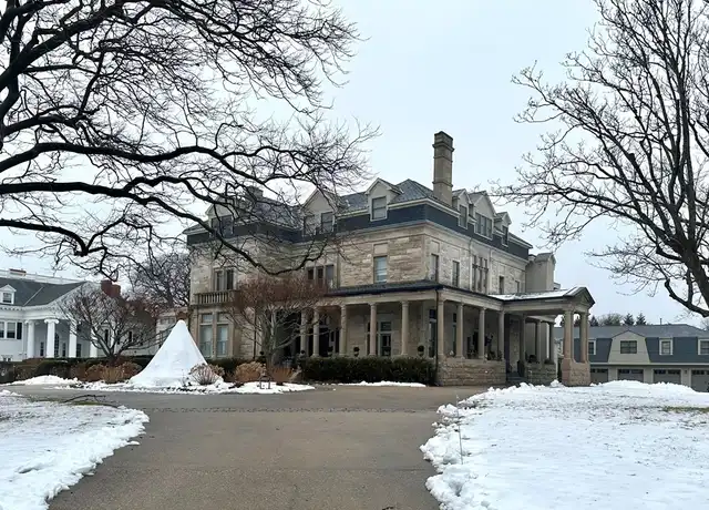 Property at 719 Bellevue Ave #5, Newport, RI, 02840, 3 beds, 2 baths, [object Object]