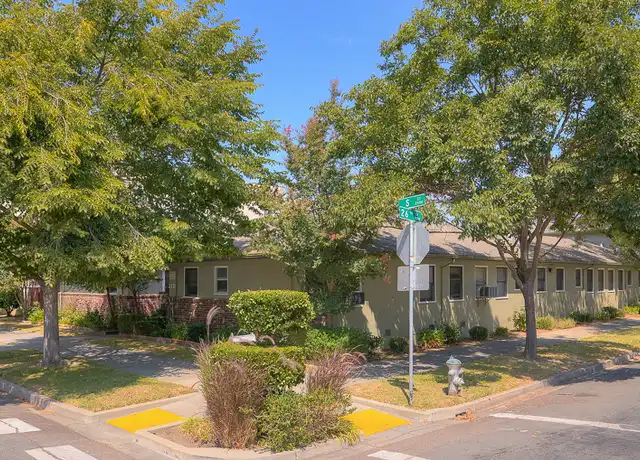 Property at 2531 S St, Sacramento, CA, 95816, 1 bed, 1 bath, [object Object]