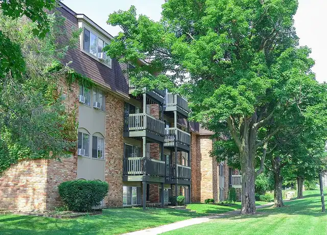 Property at Whitehall Apartments - 332 S Kendall Ave, Kalamazoo, MI, 49006, 1 bed, 1 bath, [object Object]