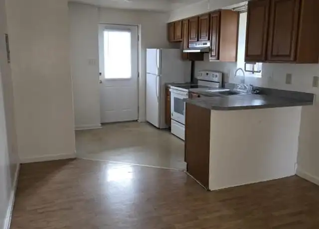 Property at 115 High St, Hanover, PA, 17331, 1 bed, 1 bath, [object Object]