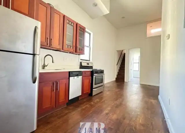 Property at 886 Franklin Ave, Brooklyn, NY, 11225, 2 beds, 1 bath, [object Object]