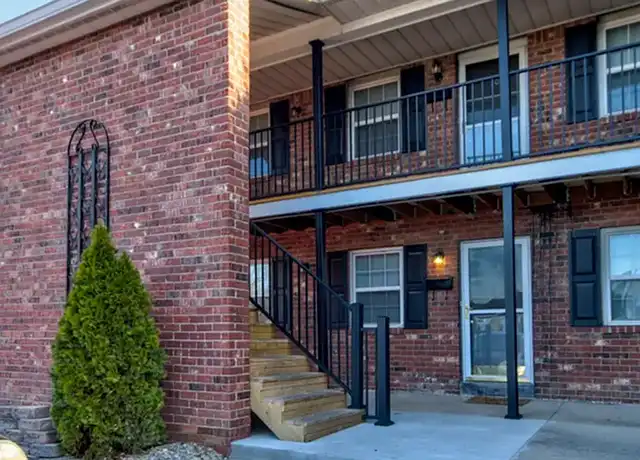 Property at Gaslight Square Apartments - 1808 Bono Rd, New Albany, IN, 47150, 1 bed, 1 bath, [object Object]