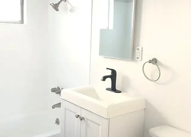 Photo of 12520 Lakewood Blvd, Downey, CA 90242
