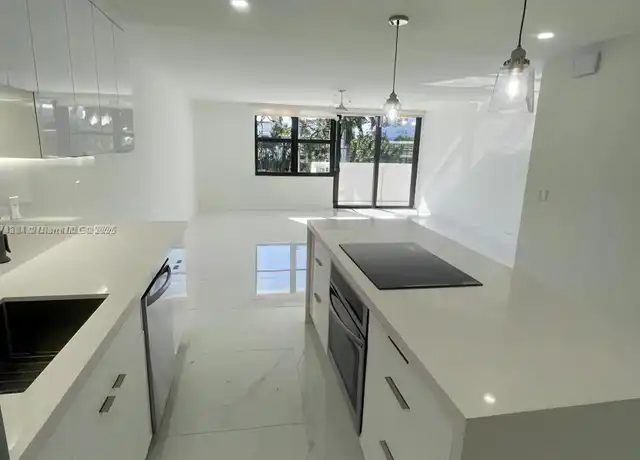 Property at 10101 E Bay Harbor Dr #506, Bay Harbor Islands, FL, 33154, 1 bed, 2 baths, [object Object]