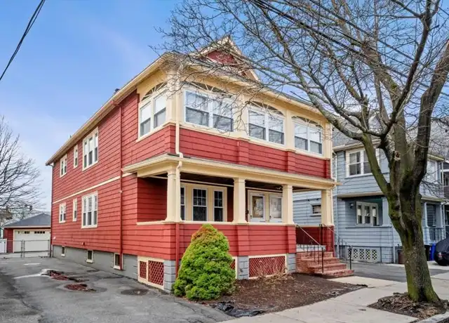 Property at 142 Oakland St, Malden, MA, 02148, 2 beds, 1 bath, [object Object]