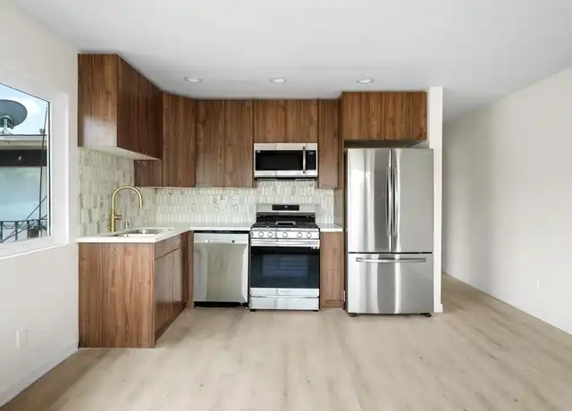 Property at 1275 Robinson Ave, San Diego, CA, 92103, 2 beds, 1 bath, [object Object]