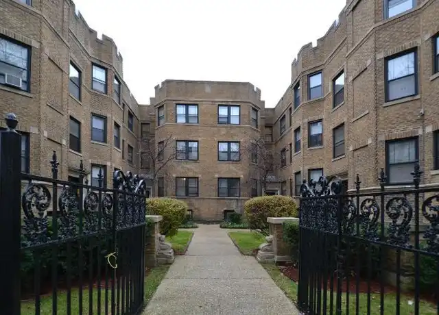 Property at 622 W Stratford Pl Unit S5, Chicago, IL, 60657, 3 beds, 1 bath, [object Object]