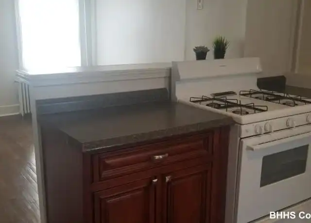 Property at 7 Shawmut Ter, Malden, MA, 02148, 2 beds, 1 bath, [object Object]
