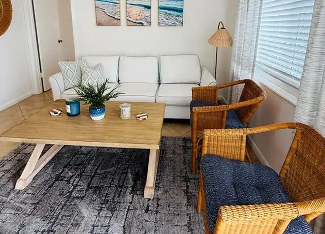 Property at 3250 10th St N Unit C8, Naples, FL, 34103, 2 beds, 1 bath, [object Object]