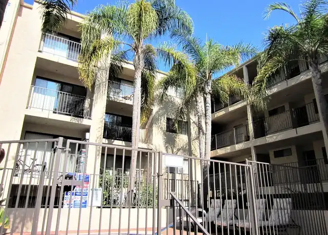 Property at Hillcrest Summit Apartments - 4134 4th Ave, San Diego, CA, 92103, 2 beds, 1 bath, [object Object]
