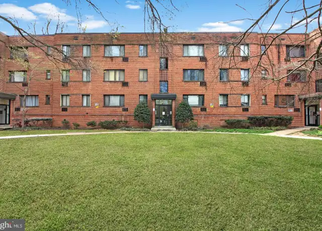 Property at 4731 1st St SW #303, Washington, DC, 20032, 2 beds, 1 bath, [object Object]