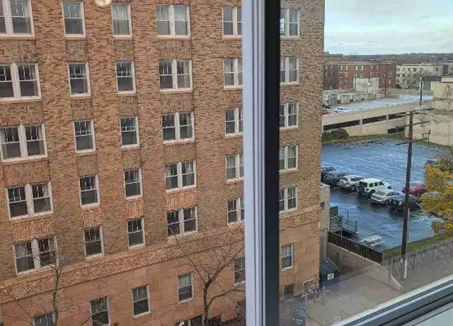Property at 2224 W Wisconsin Ave, Milwaukee, WI, 53233, 1 bed, 1 bath, [object Object]