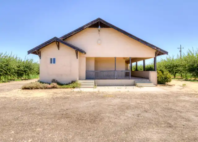 Property at 2962 S De Wolf Ave, Sanger, CA, 93657, 3 beds, 2 baths, [object Object]