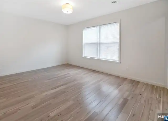 Property at 73 Stuyvesant Ave Unit 2, Newark, NJ, 07106, 3 beds, 2 baths, [object Object]