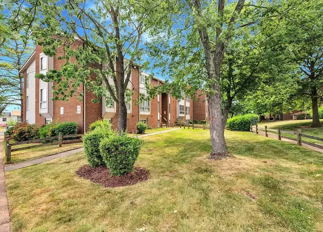 Photo of 10934 Coverstone Dr, Manassas, VA 20109