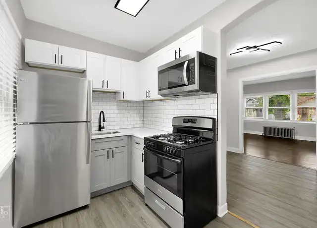 Property at 308 Elizabeth St, Calumet City, IL, 60409, 0-1 beds, 1 bath, [object Object]
