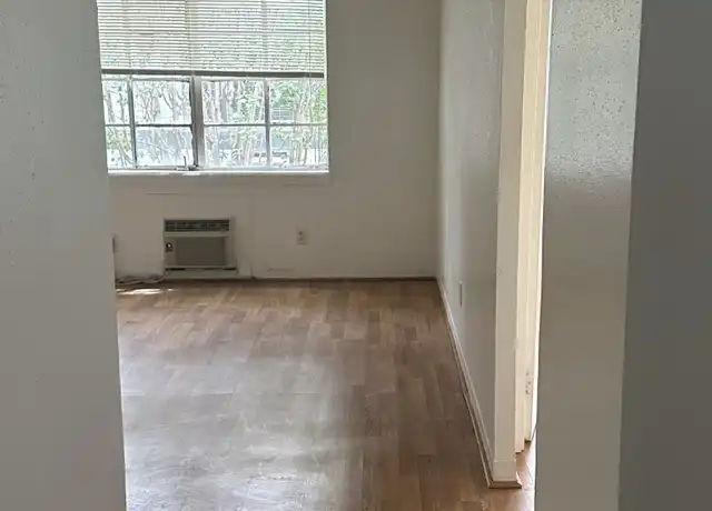 Property at 5607 Jackson St Unit 05, Houston, TX, 77004, 1 bed, 1 bath, [object Object]